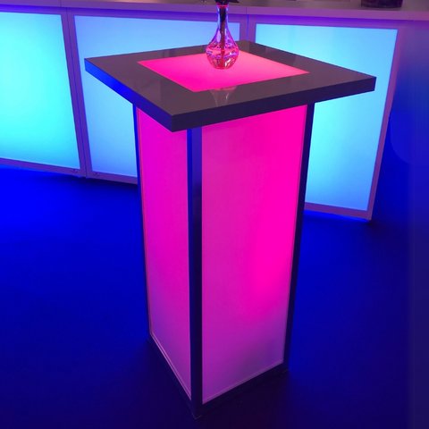 Stehtisch LED 
                        - Artikel-Nr: 201006, 
                        © Alle Rechte bei CongressTeam Dresden GmbH